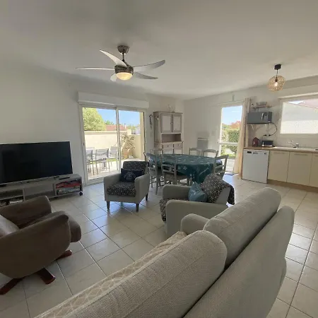 Maison Recente Calme A Fouras, Pres De La Mer, 3 Chambres, Terrasse, Garage Et Parking - Fr-1-709-40